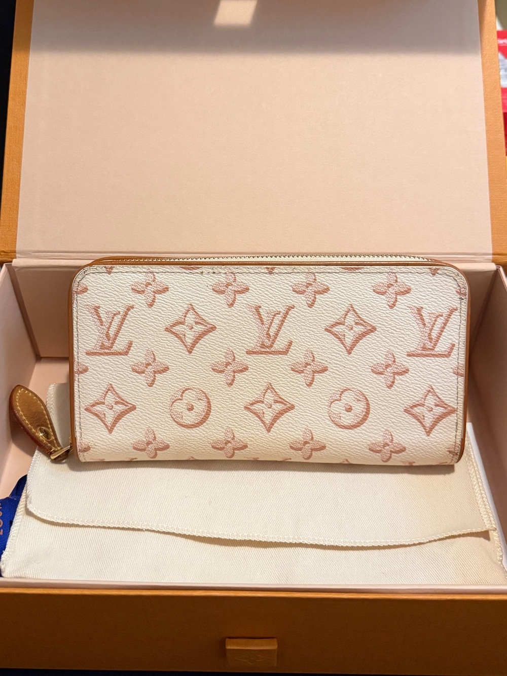 Louis Vuitton “Fall For You” Monogram Zippy Wallet